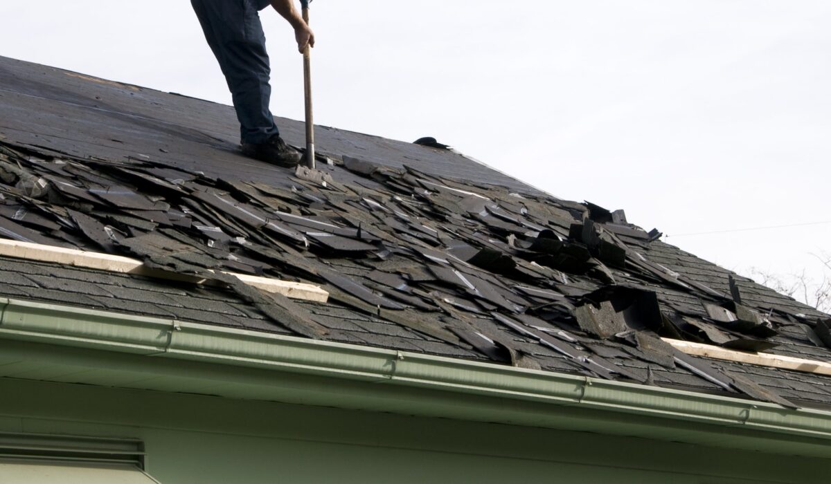 Guide to Roof Repair and Replacement
