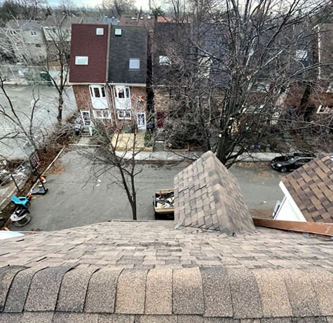 Replacing Asphalt Shingles in Thornhill